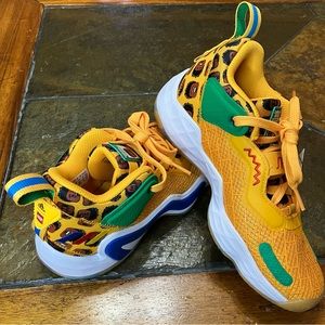 Boys Size 4.5 - adidas D.O.N. Issue 3 Lego 2022